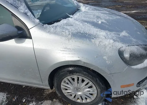 2013 Volkswagen Golf 2.5L 4-Door z USA, uszkodzony, nr VIN WVWDB7AJ0DW130147